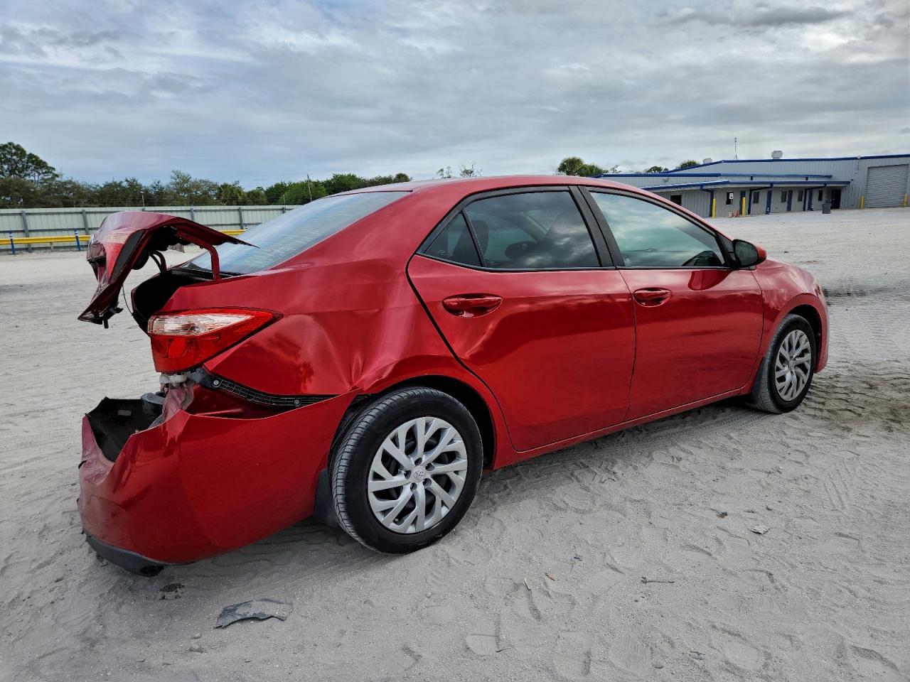 2017 Toyota Corolla L - Фото 3