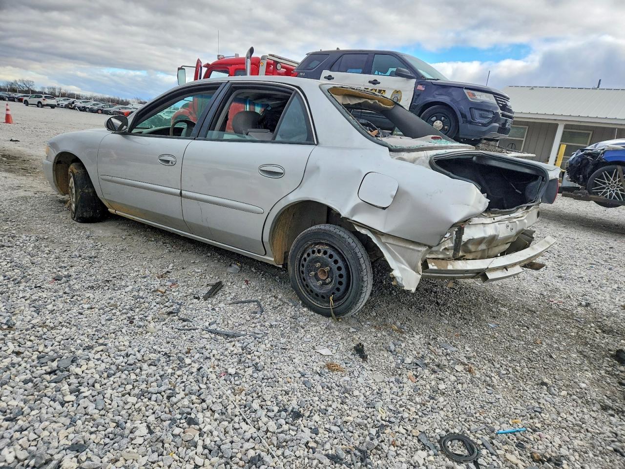 2004 Buick Century Custom - Фото 2