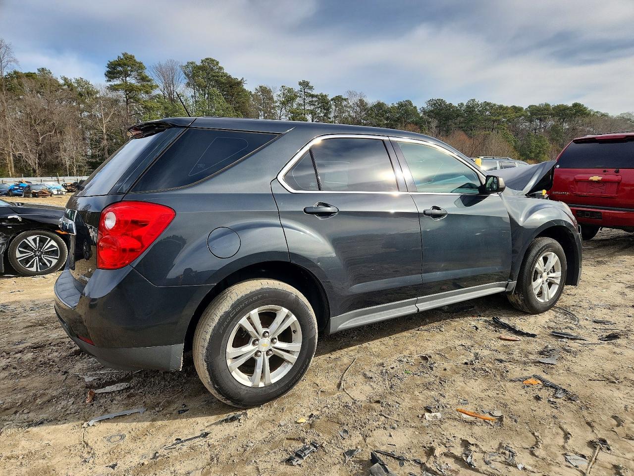 2014 Chevrolet Equinox Ls - Image 3