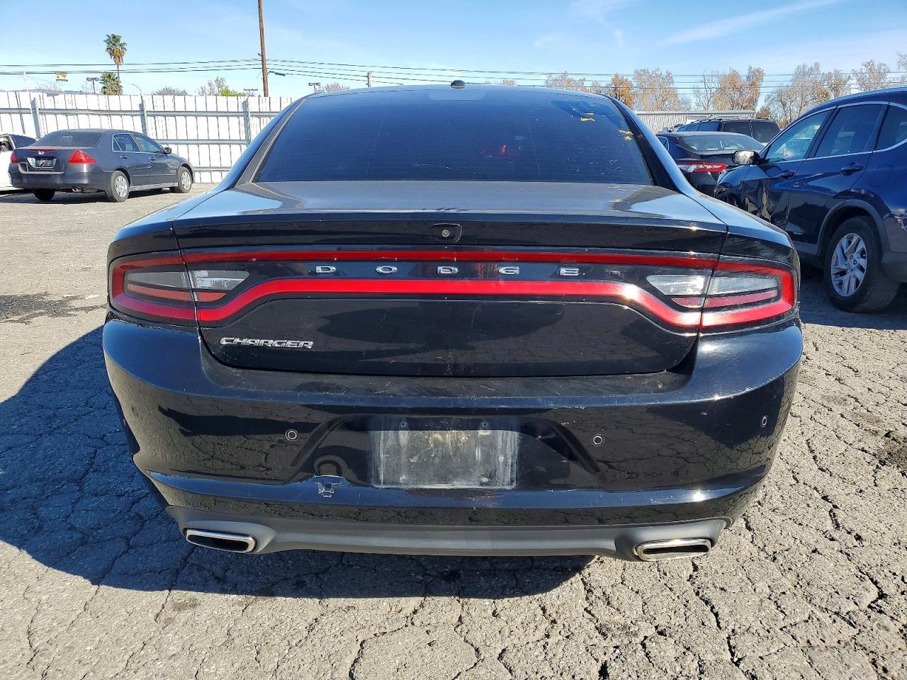 2022 Dodge Charger Sxt - Фото 6