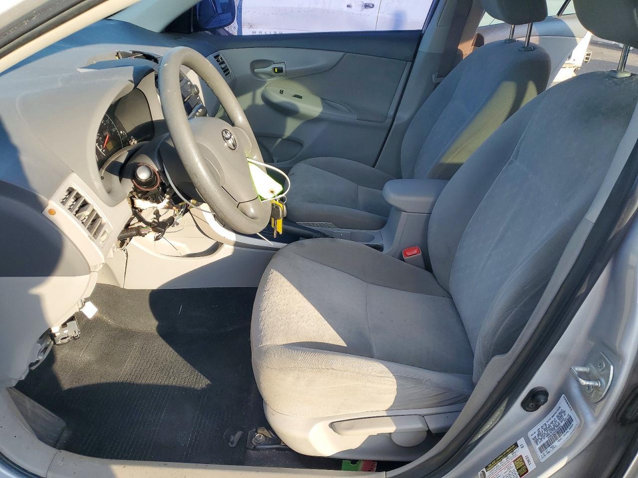 2009 Toyota Corolla Base - Фото 7