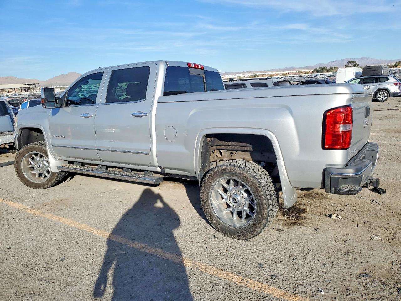 2016 GMC Sierra K2500 Slt - Фото 2