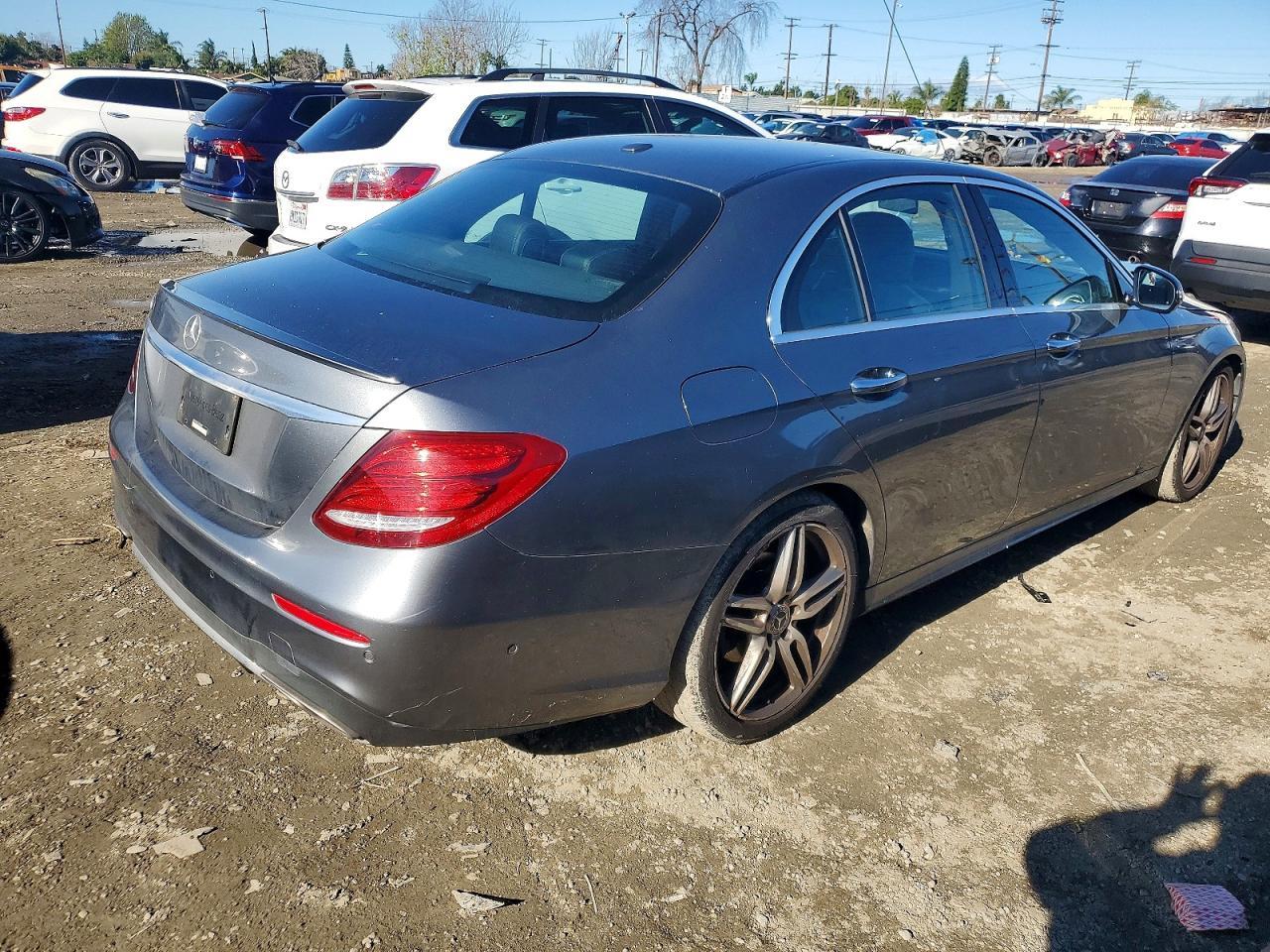 2018 Mercedes-Benz E 300 - Image 3