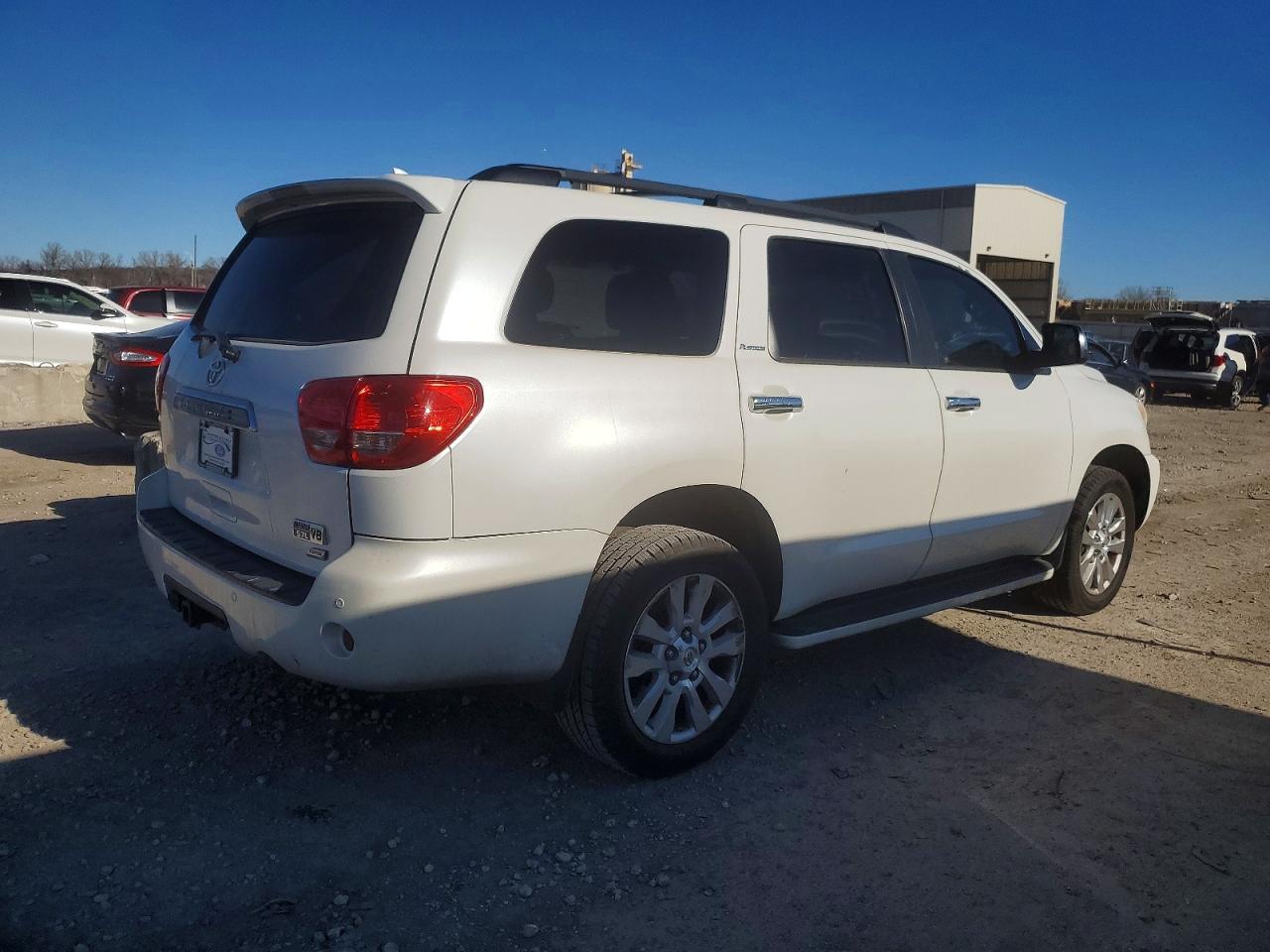 2013 Toyota Sequoia Platinum - Фото 3