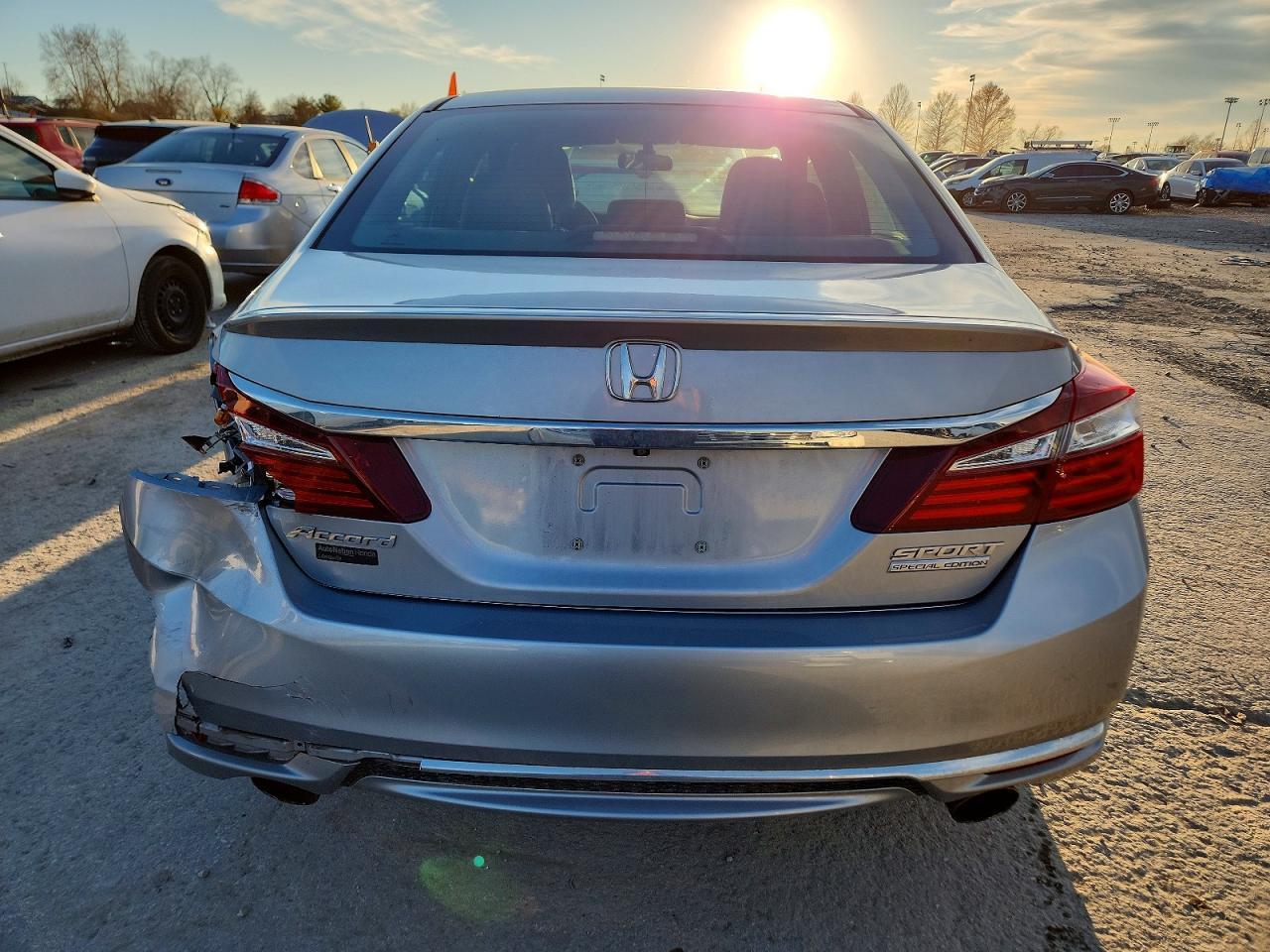 2017 Honda Accord Sport Special Edition - Фото 6