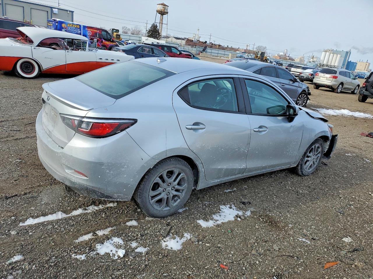 2019 Toyota Yaris - Image 3