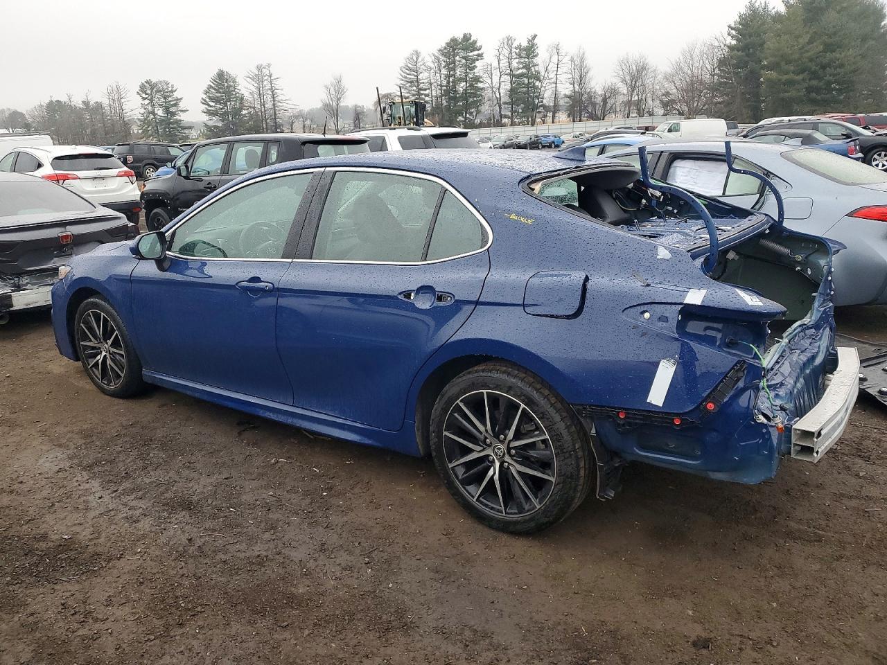 2023 Toyota Camry Se - Фото 2