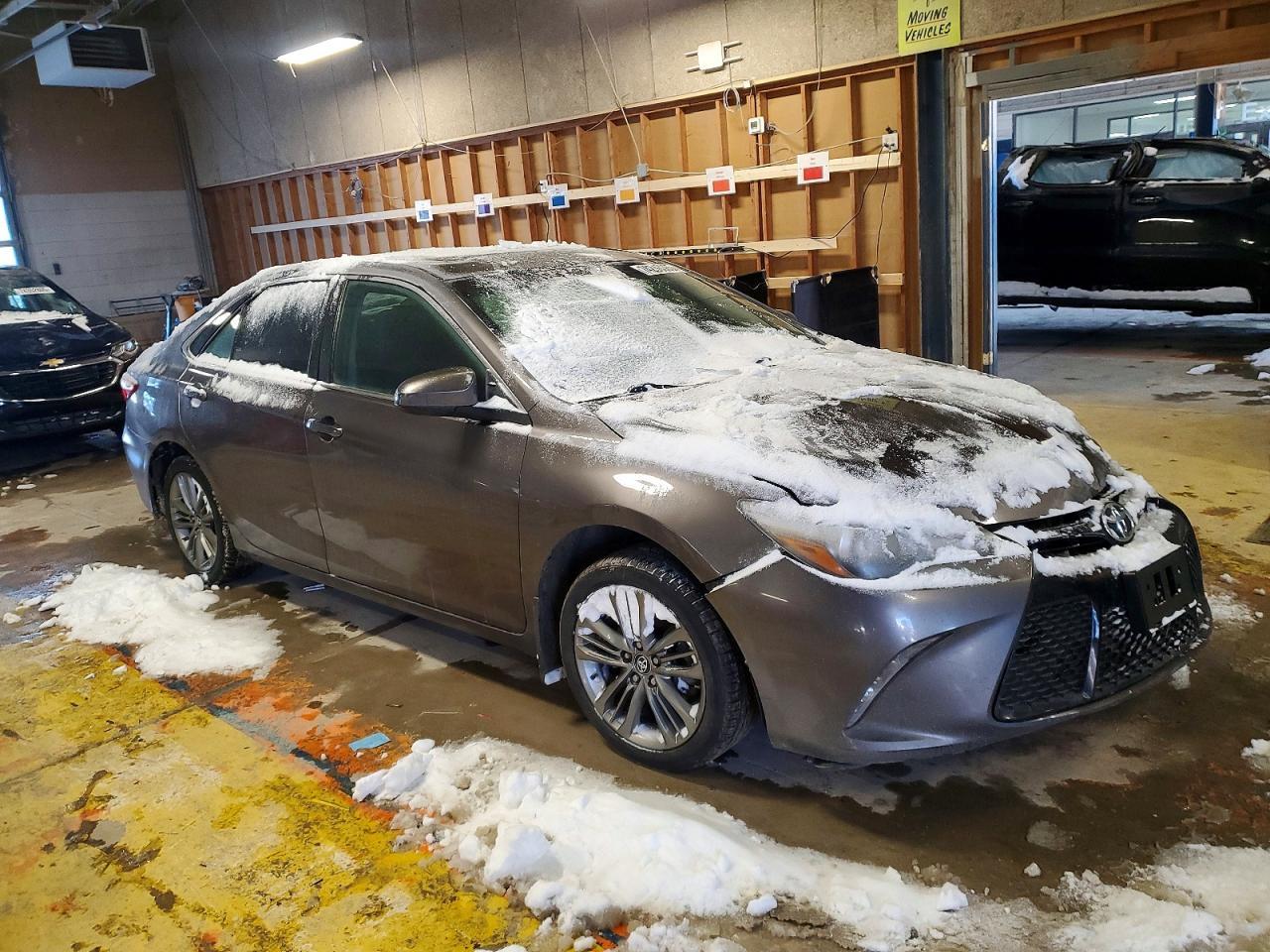 2016 Toyota Camry Le - Фото 4