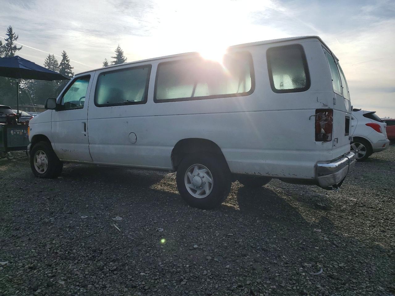 2002 Ford Econoline E350 Super Duty Wagon - Image 2