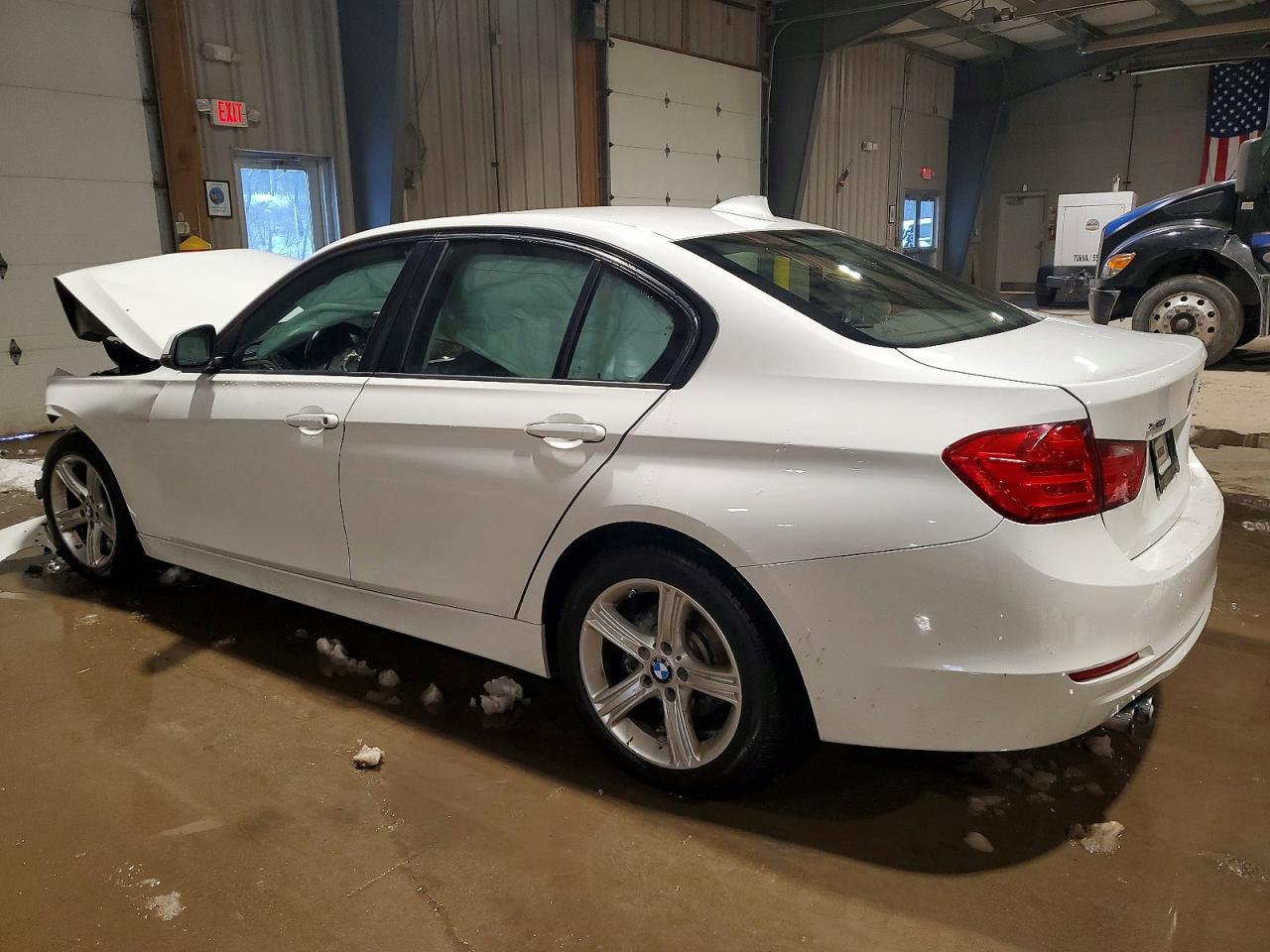 2015 BMW 320 I Xdri - Фото 2