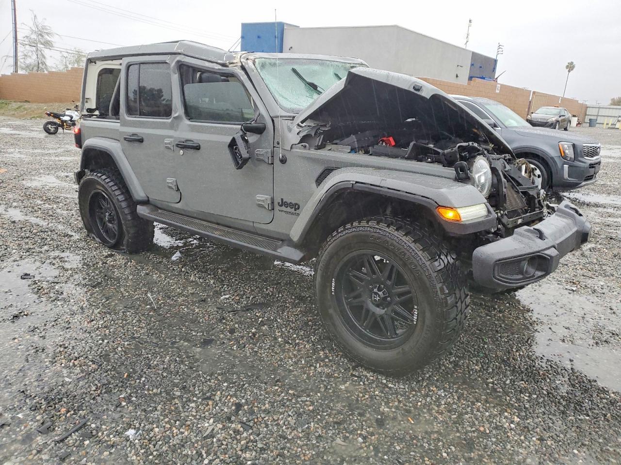 2021 Jeep Wrangler Unlimited Sahara - Фото 4