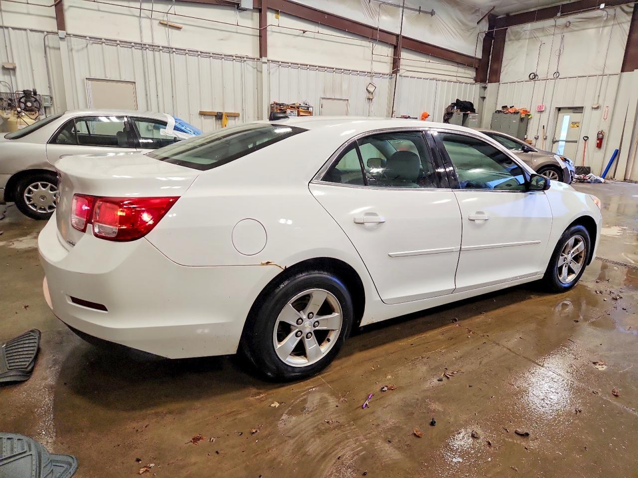 2013 Chevrolet Malibu Ls - Image 3