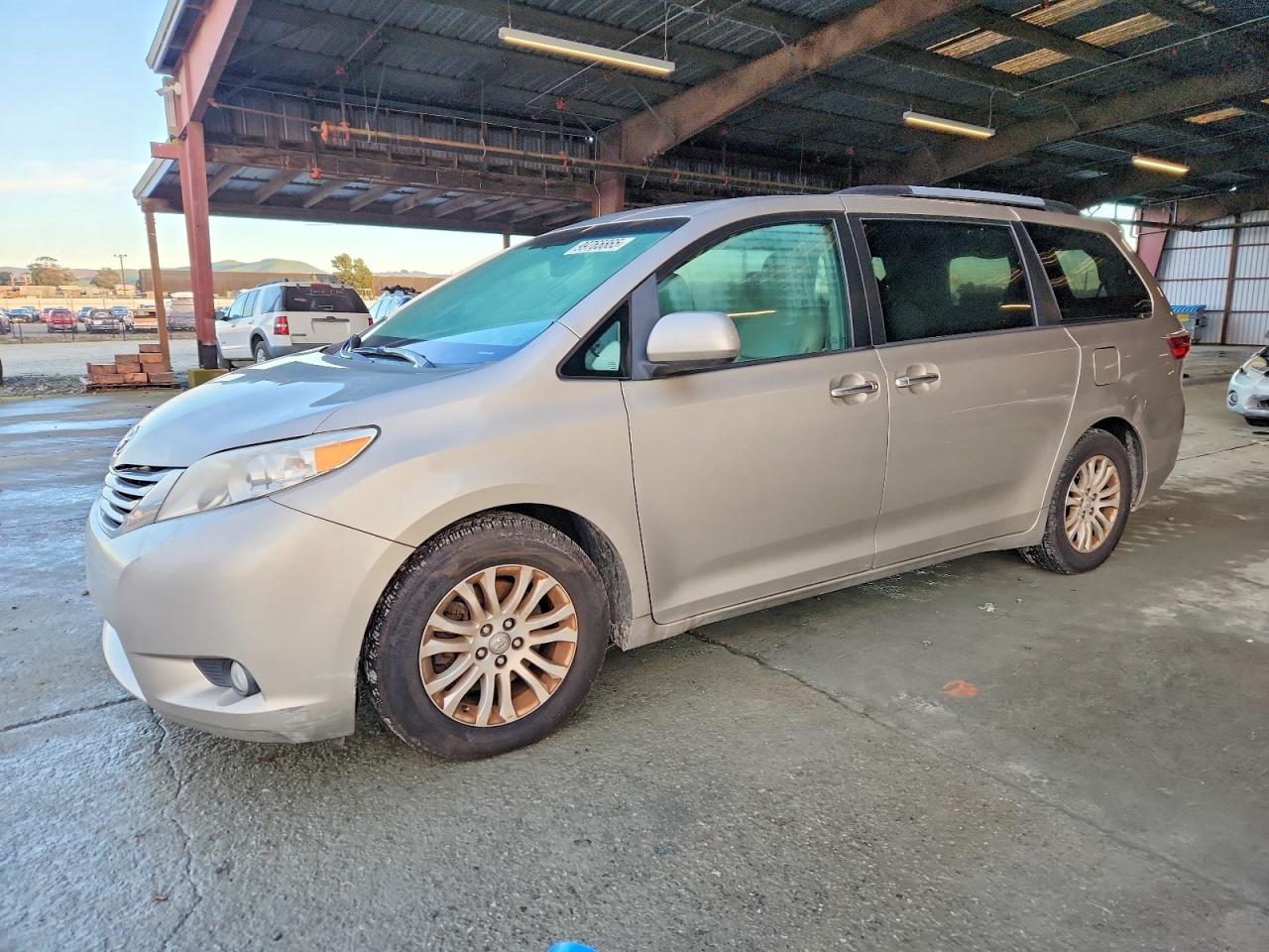 2015 Toyota Sienna Xle