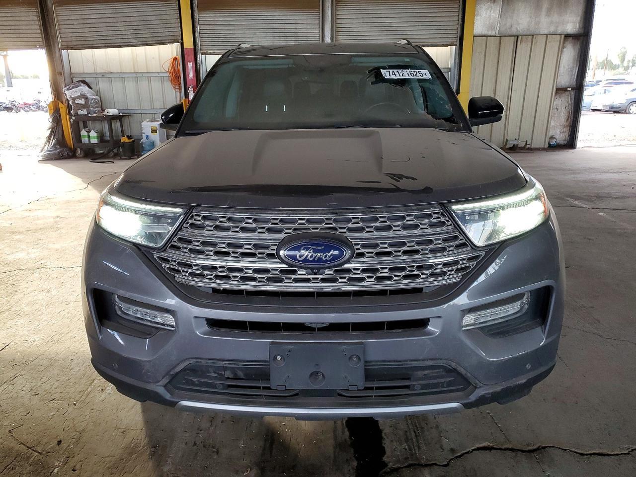 2021 Ford Explorer Limited - Image 5