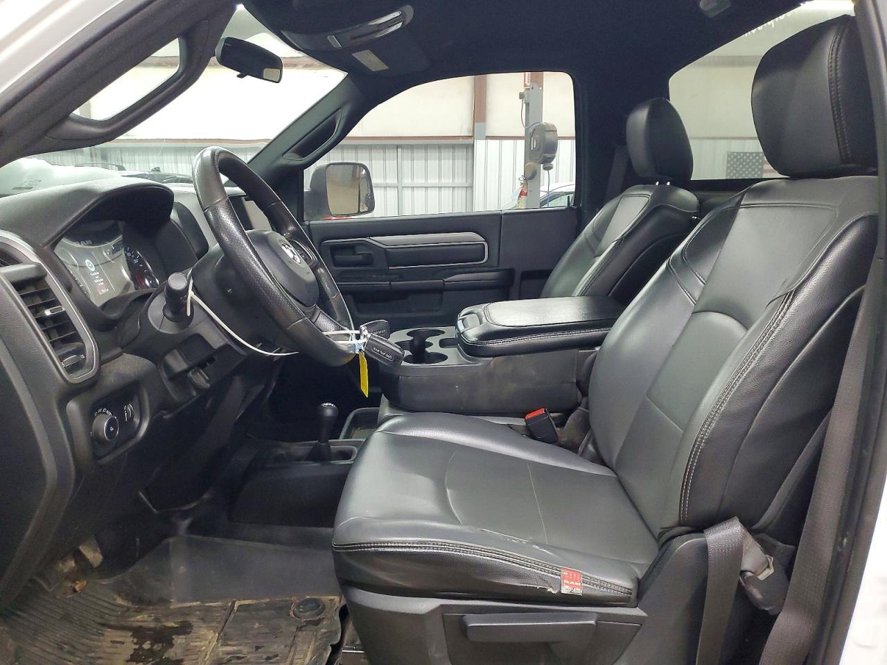 2022 Ram 2500 Tradesman 6.4L V8 4X4 8' Box - Фото 7