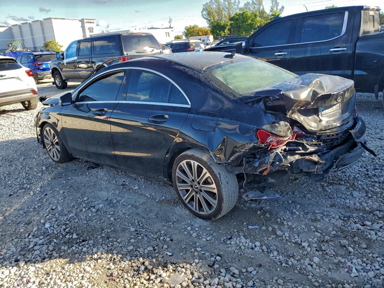 2018 Mercedes-Benz Cla 250 - Фото 2