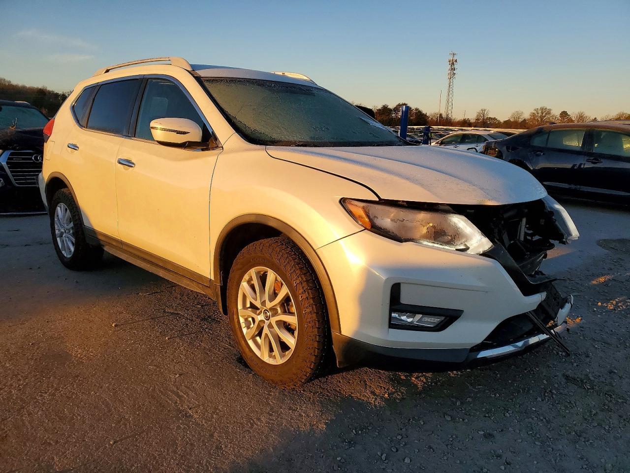 2017 Niss Rogue Sv - Фото 4