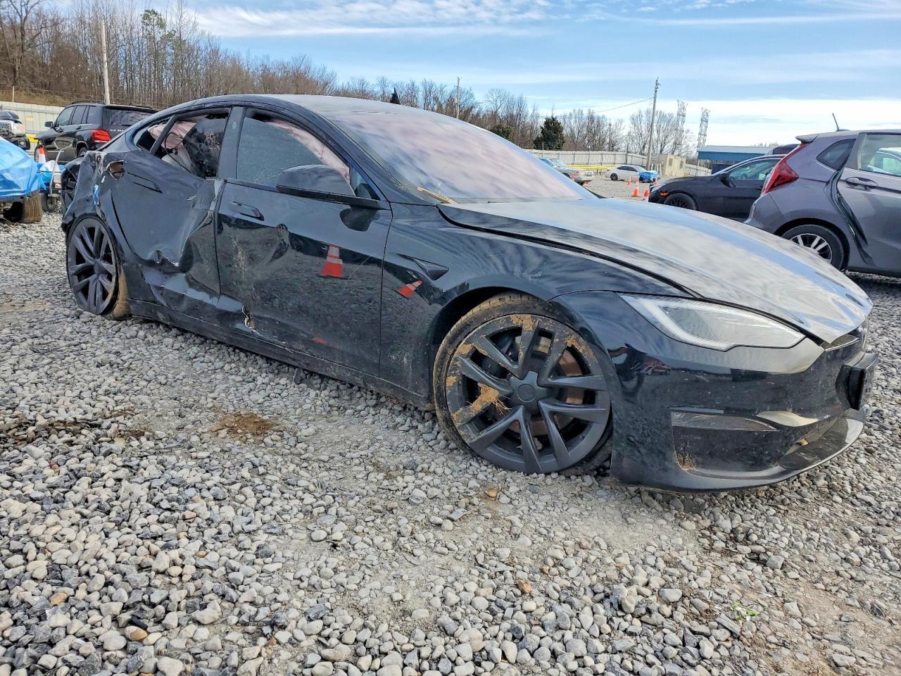 2022 Tesla Model S - Фото 4
