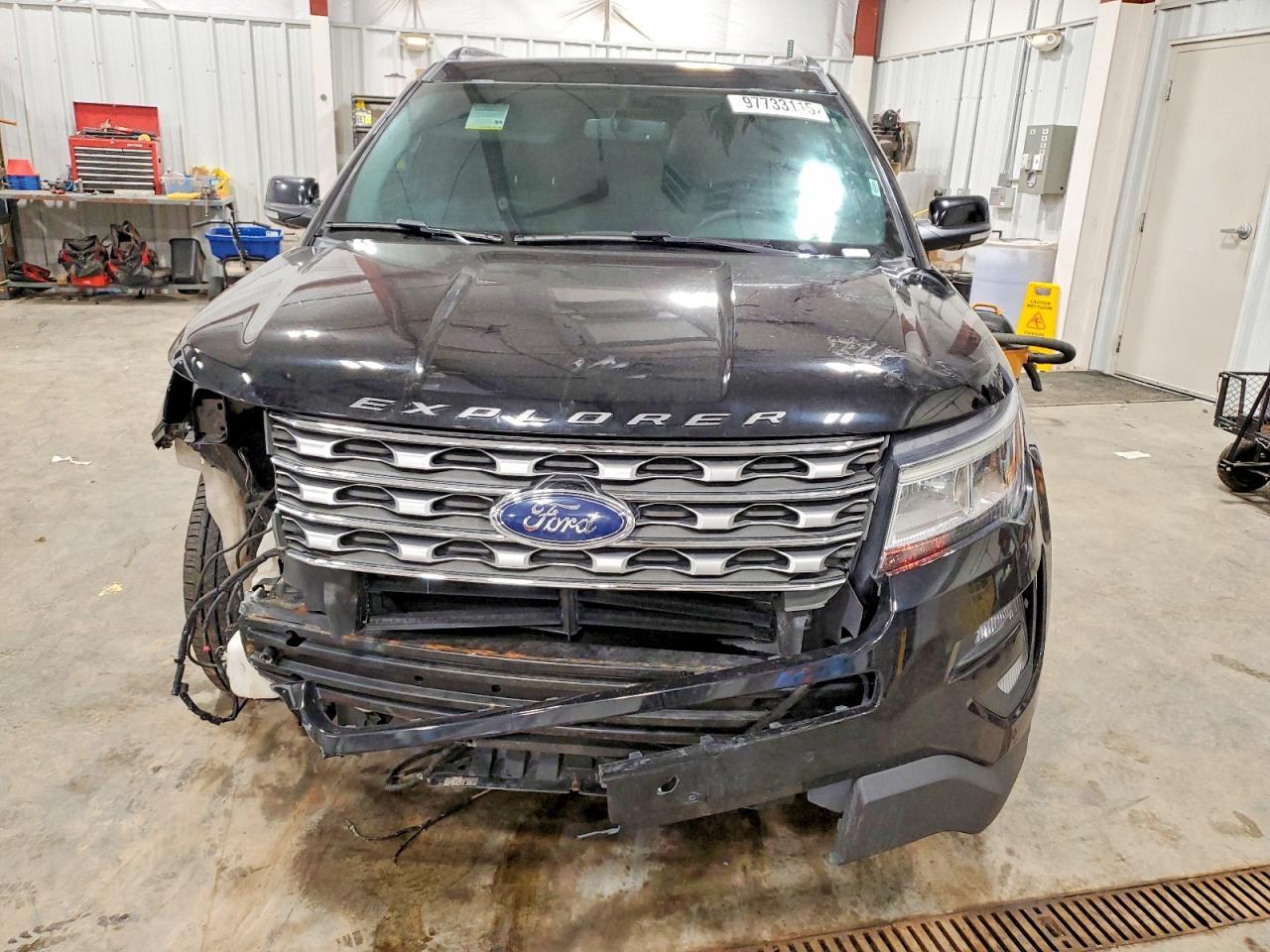 2017 Ford Explorer Xlt - Image 5