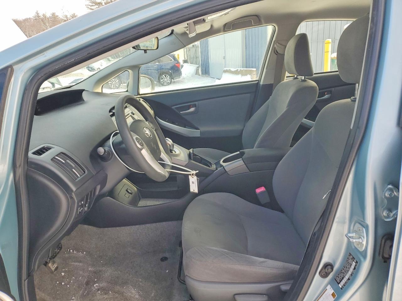 2012 Toyota Prius Two - Фото 7