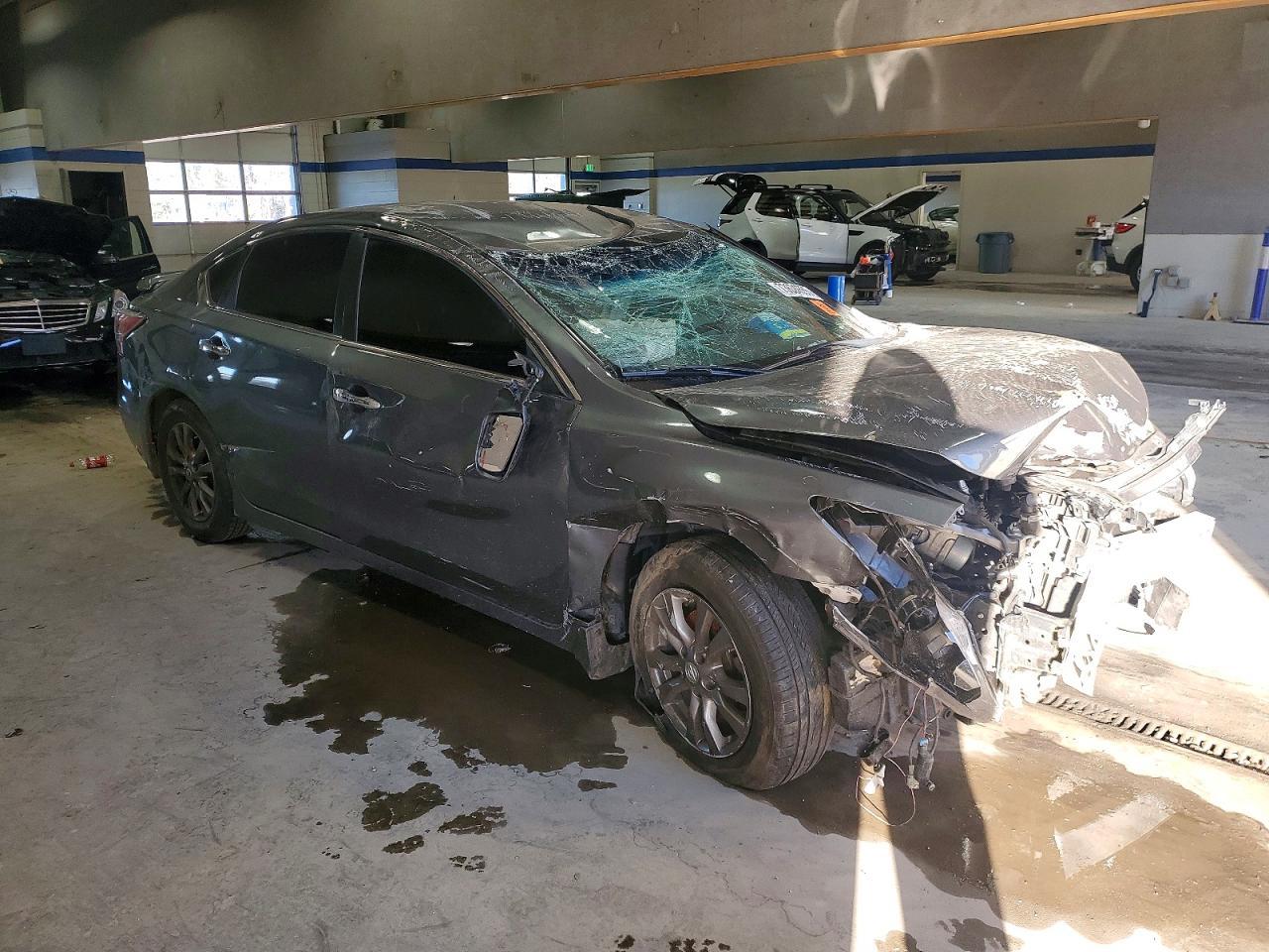2015 Nissan Altima 2.5 - Фото 4