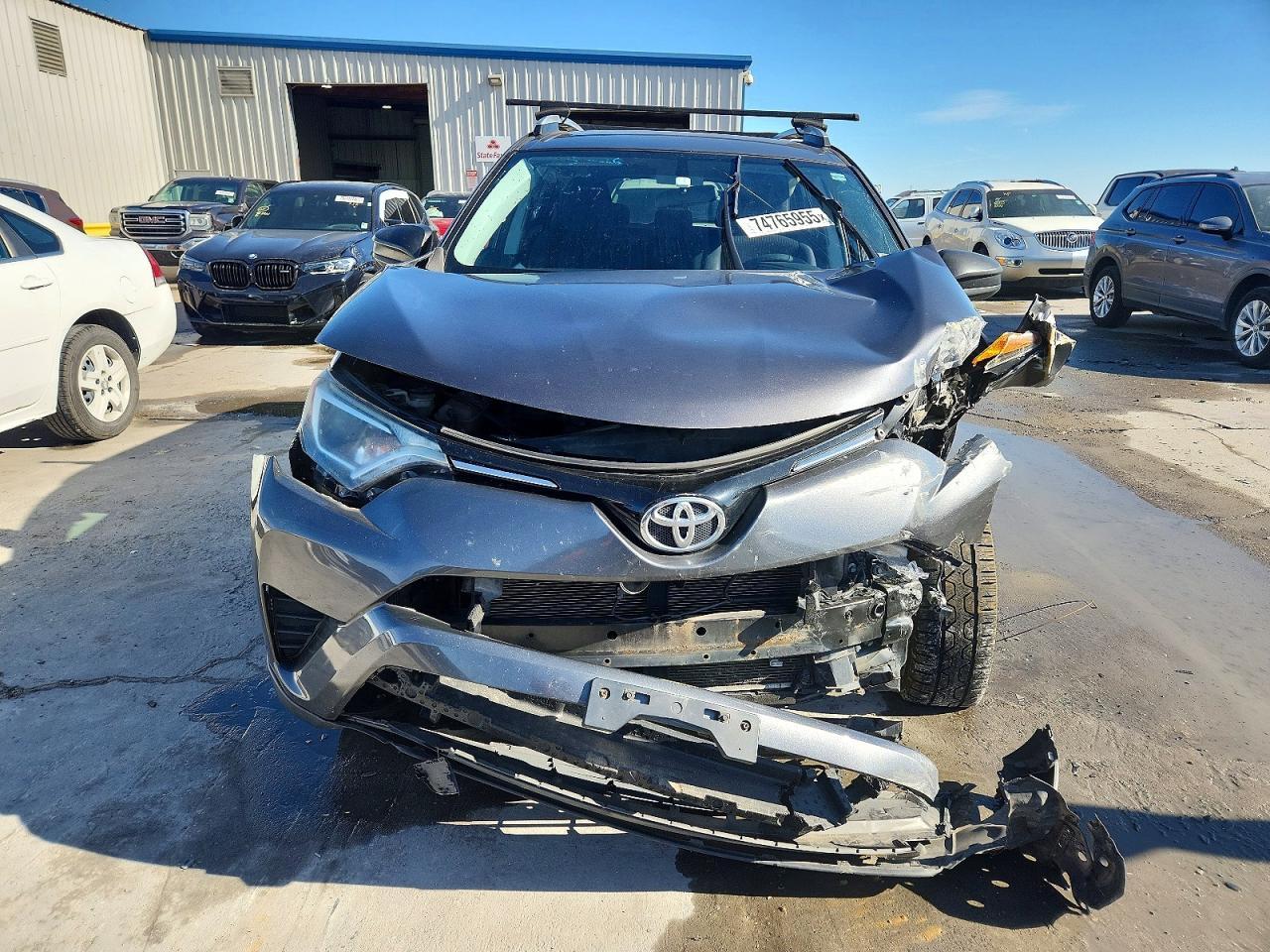 2016 Toyota Rav4 Le - Image 5
