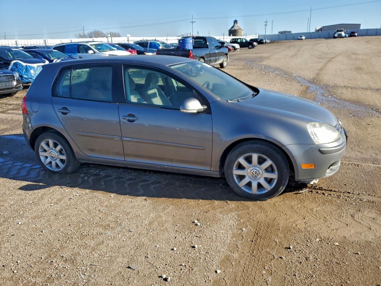 2007 Volkswagen Rabbit - Image 4