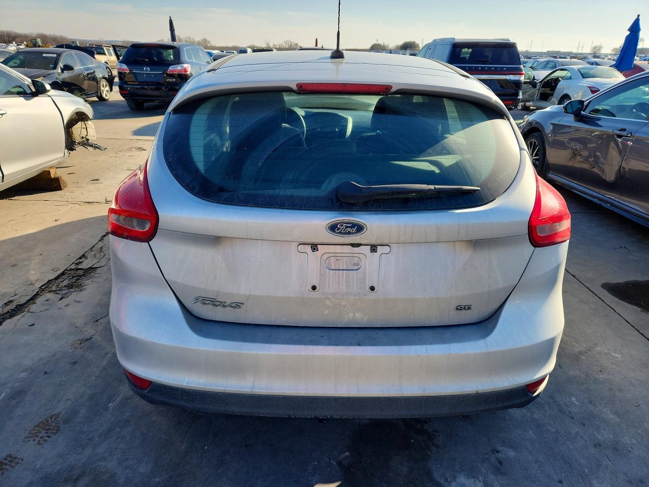 2017 Ford Focus Se - Image 6