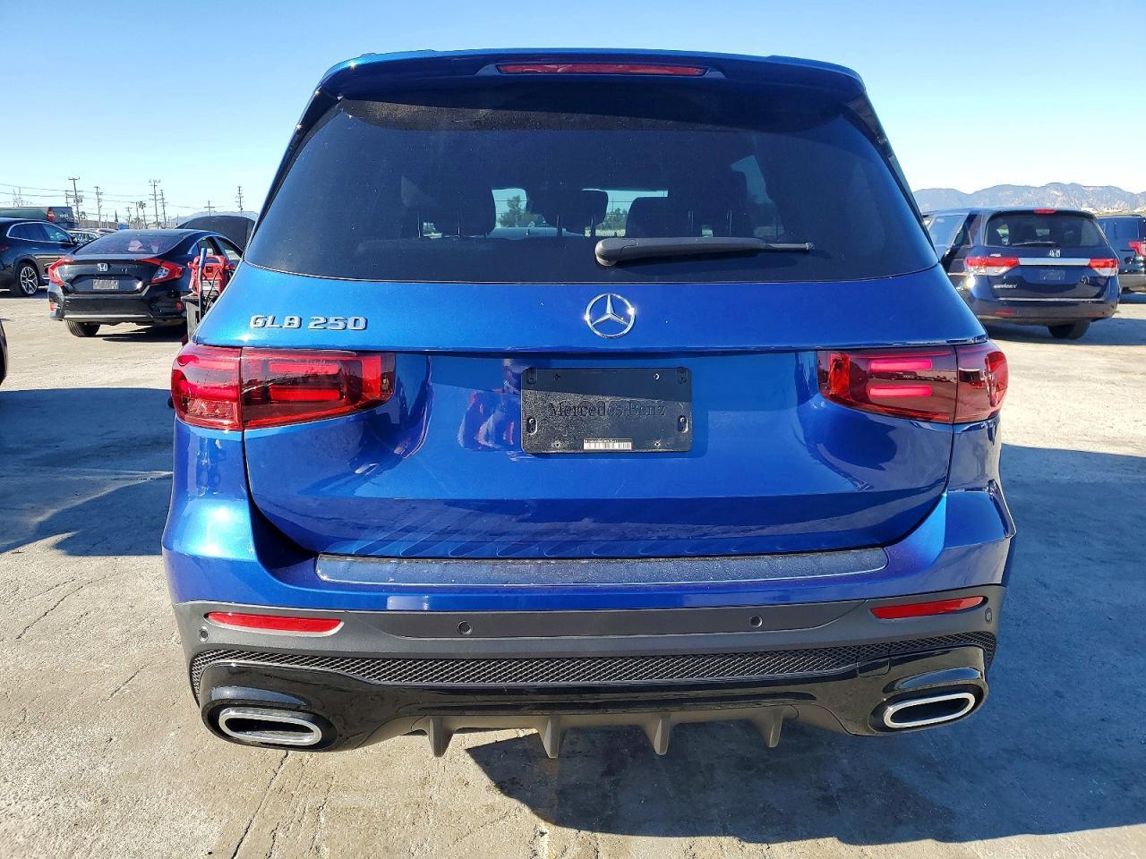 2024 Mercedes-Benz Glb 250 - Image 6