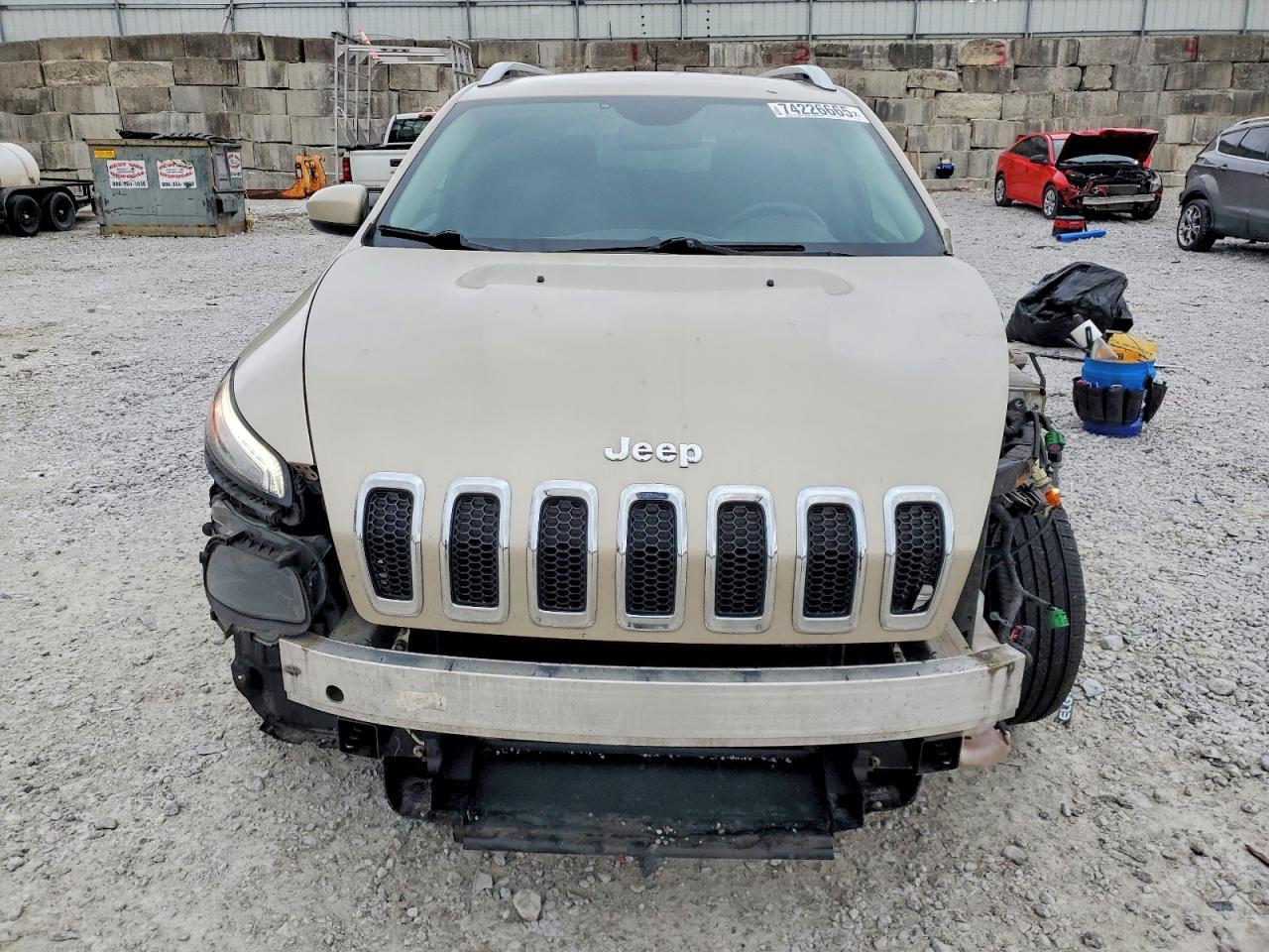 2015 Jeep Cherokee Latitude - Image 5