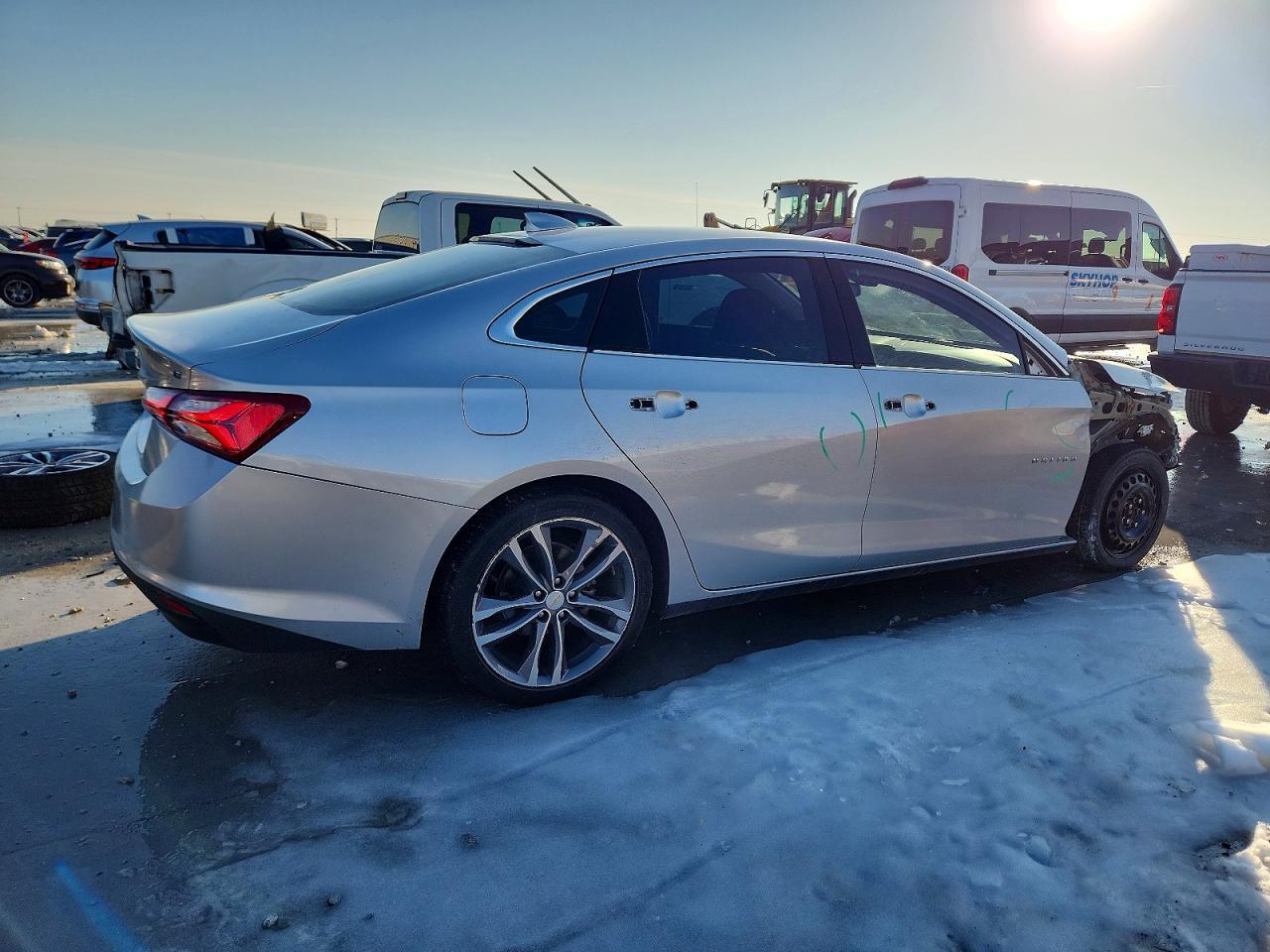 2022 Chevrolet Malibu Lt - Фото 3