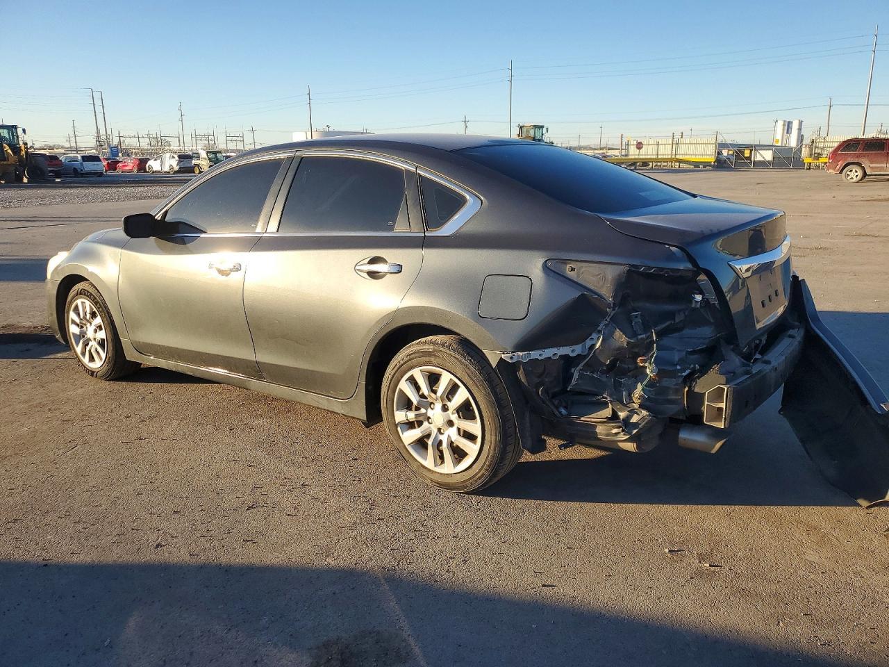 2013 Nissan Altima - Фото 2