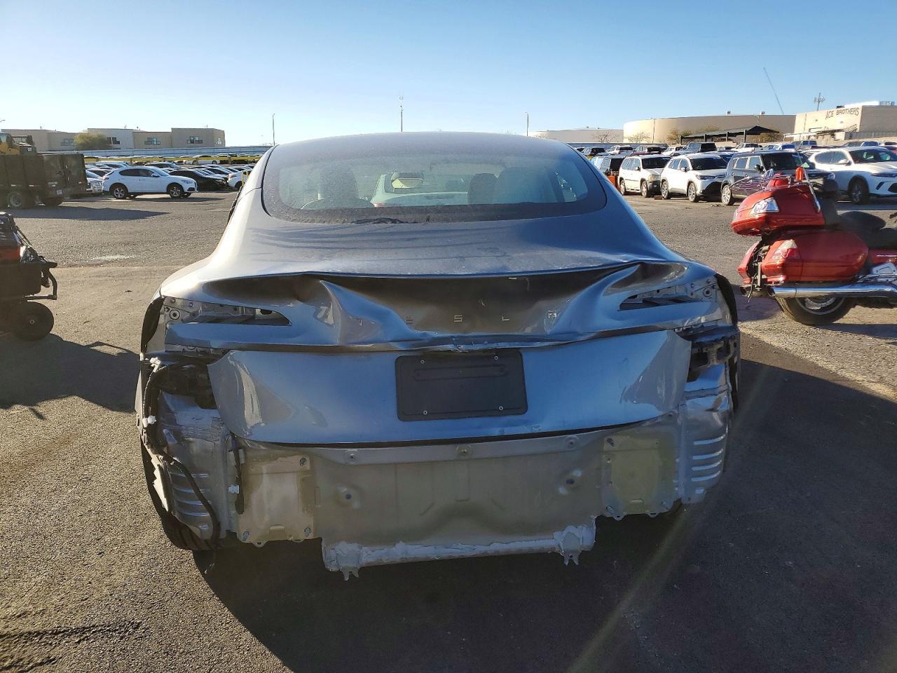 2024 Tesla Model 3 - Фото 6