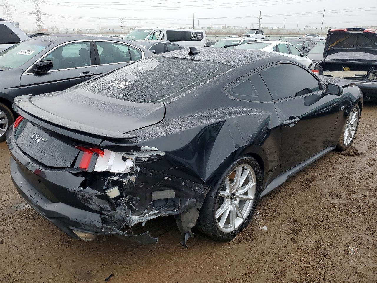 2024 Ford Mustang Gt - Фото 3