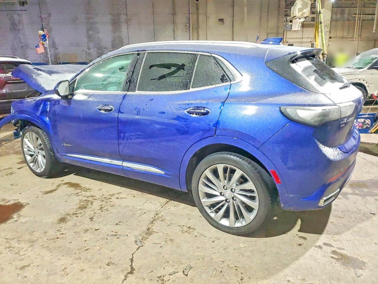 2024 Buick Envision Avenir - Image 2