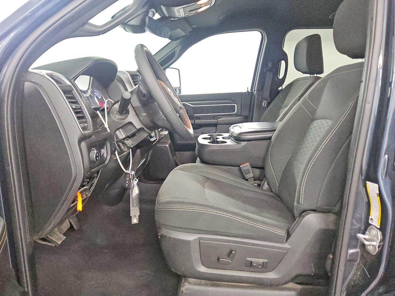 2025 Ram 2500 Big Horn - Фото 7