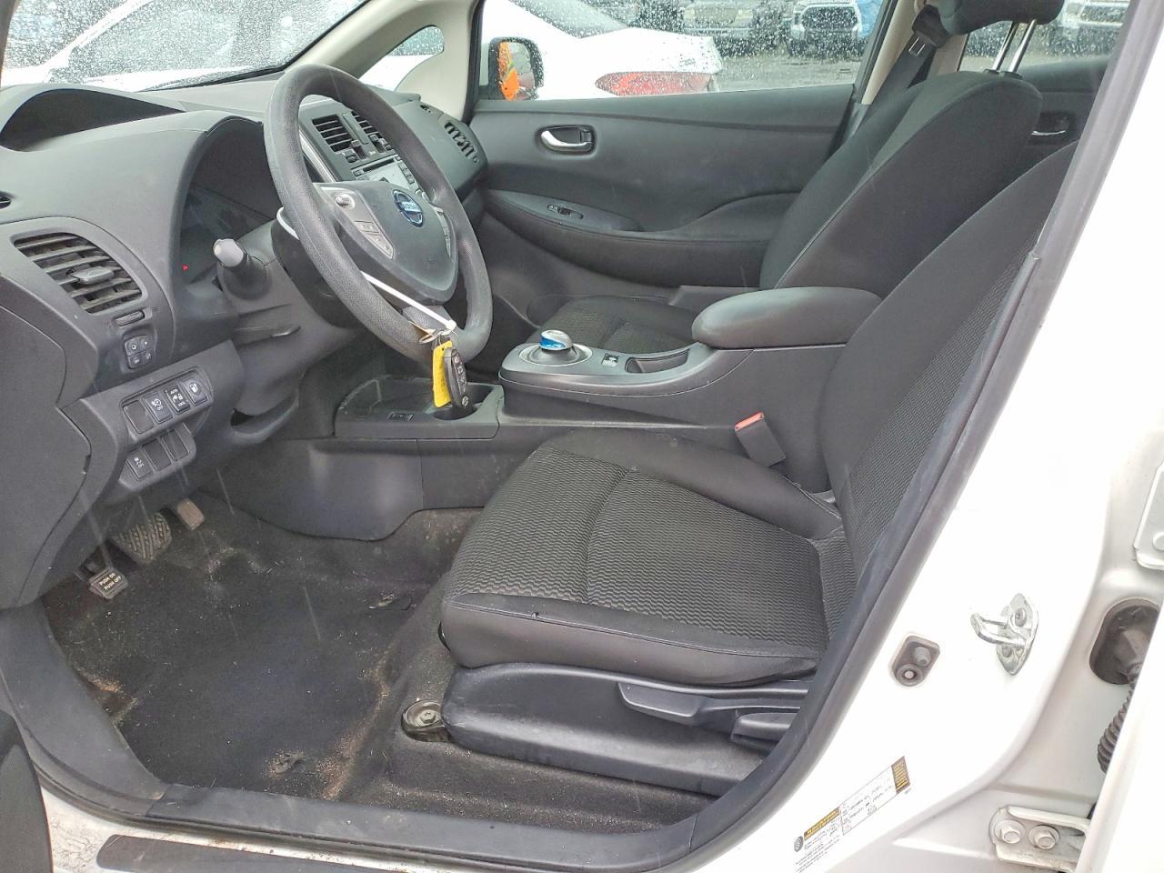 2017 Nissan Leaf S - Фото 7