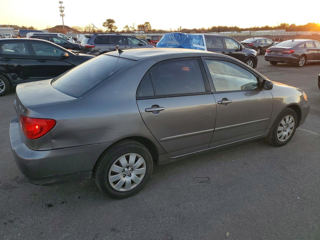 2003 Toyota Corolla Ce - Фото 3