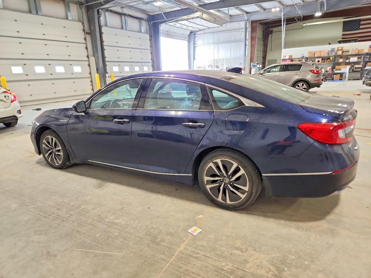 2020 Honda Accord Touring Hybrid - Фото 2