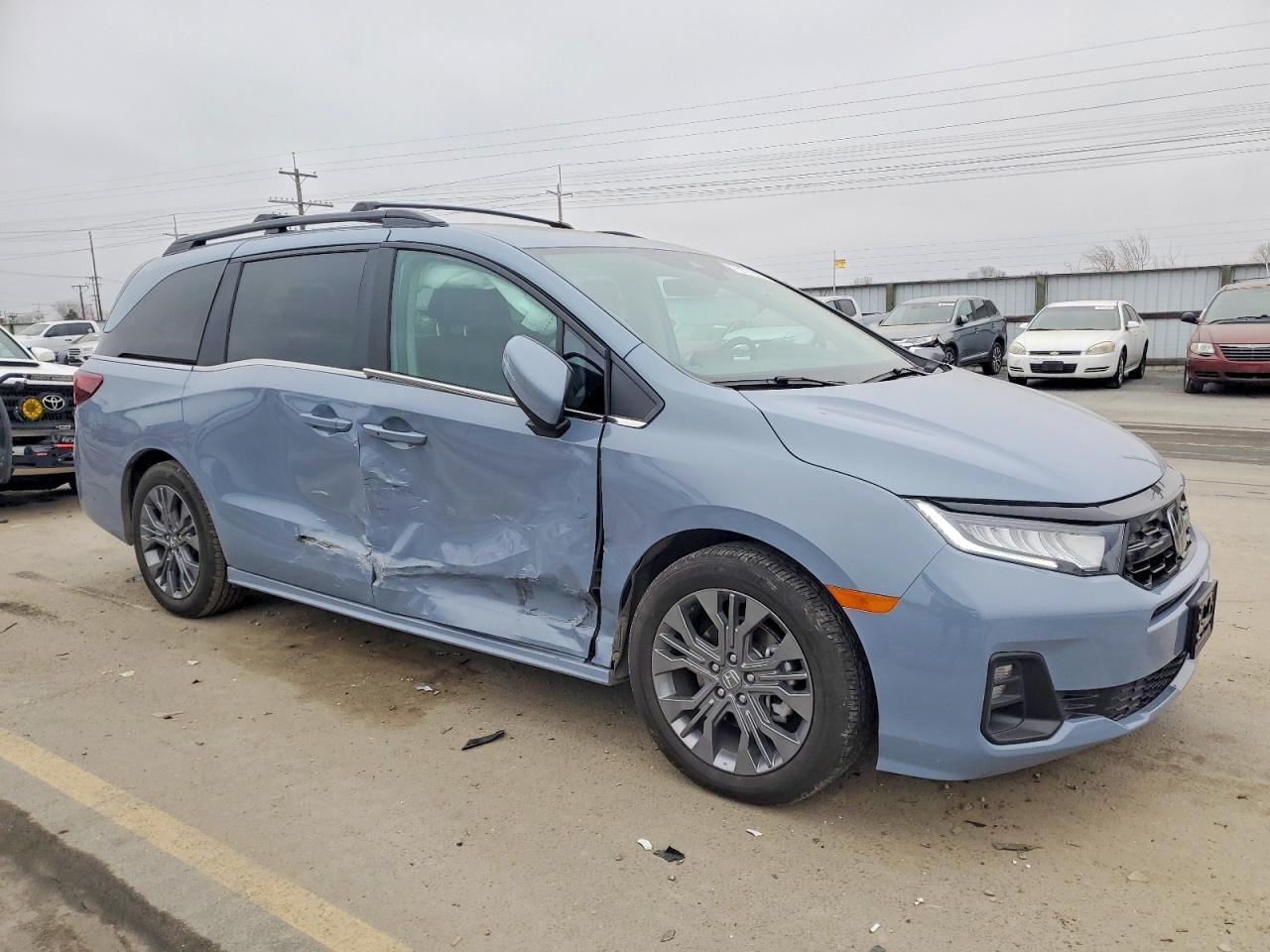 2025 Honda Odyssey Touring - Фото 4