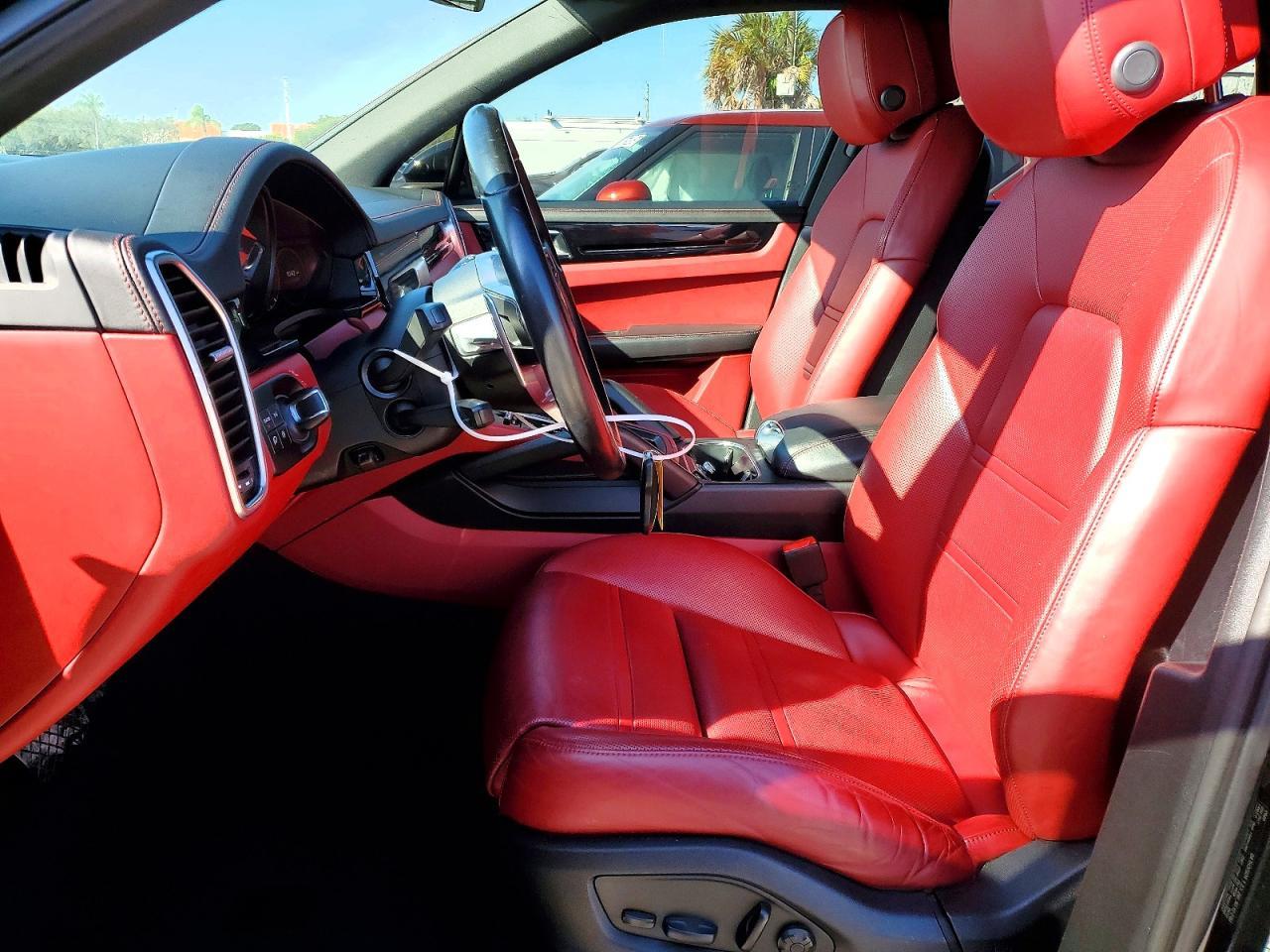 2022 Porsche Cayenne - Фото 7