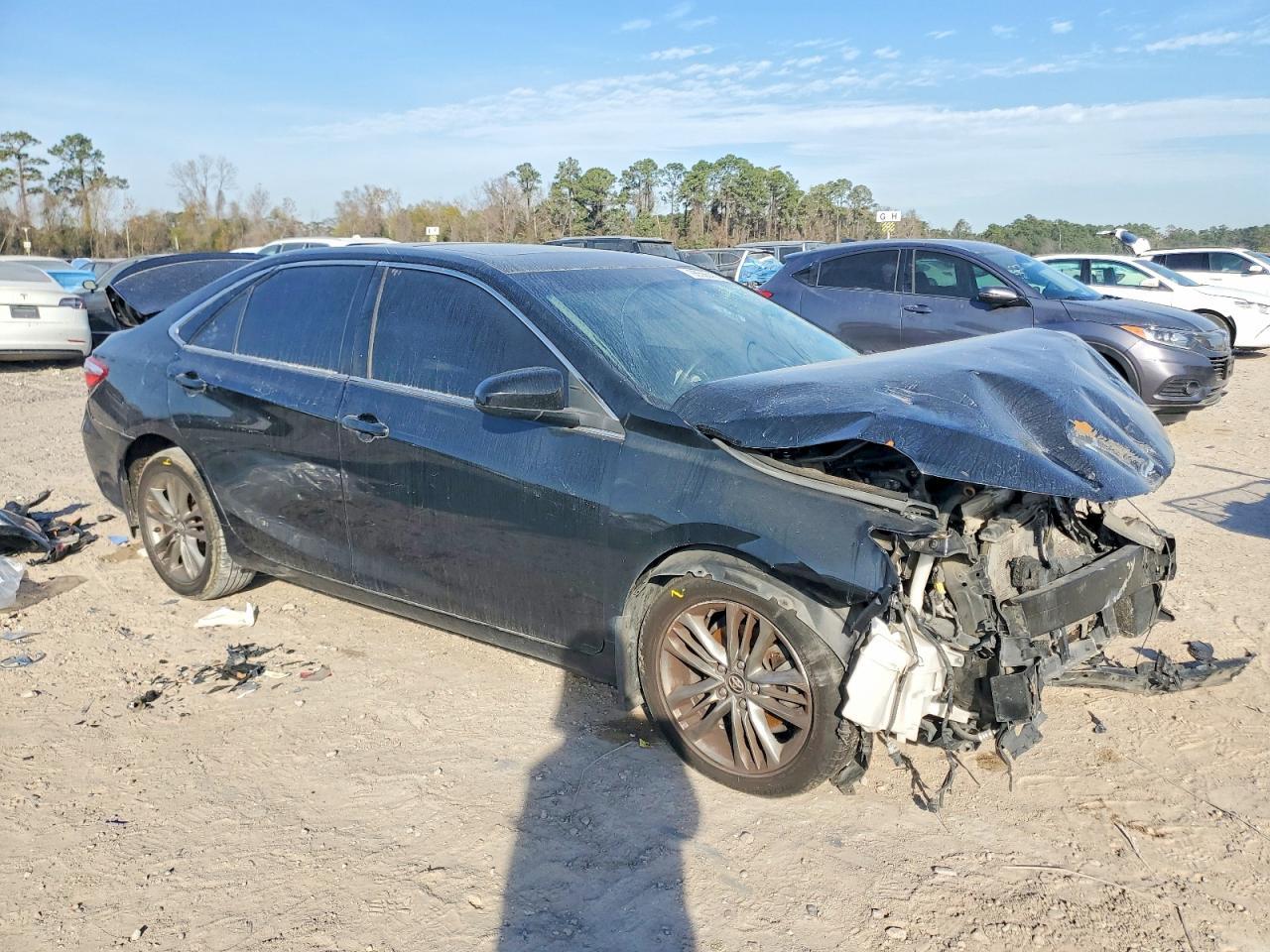 2017 Toyota Camry Le - Image 4