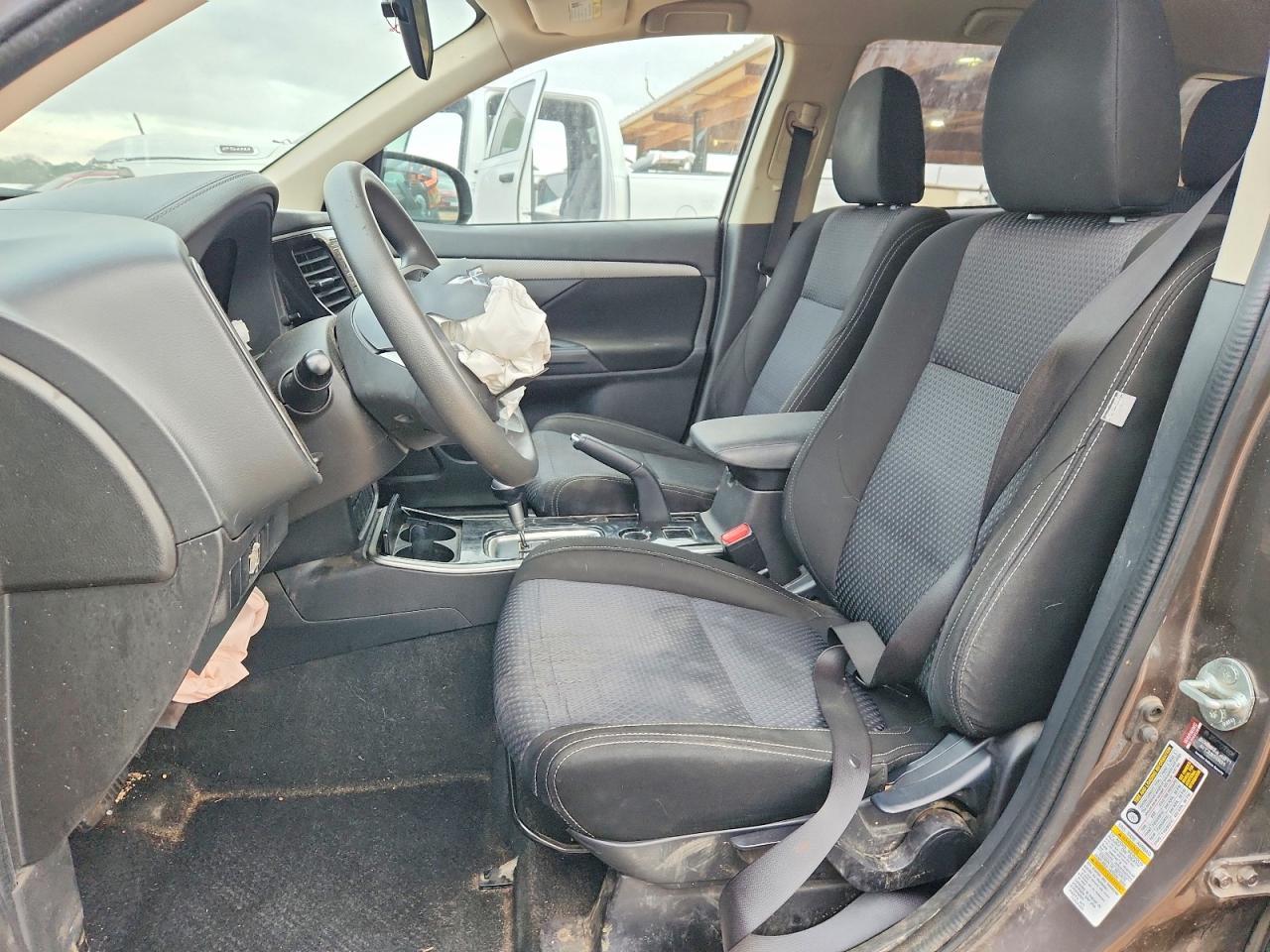 2018 Mitsubishi Outlander Es - Image 7