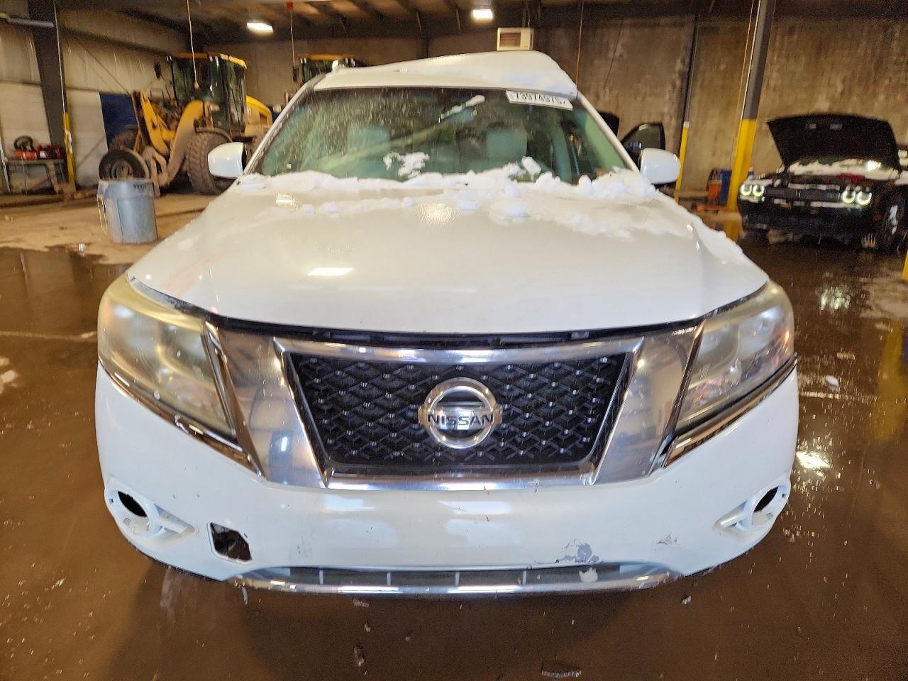 2014 Nissan Pathfinder S - Фото 5