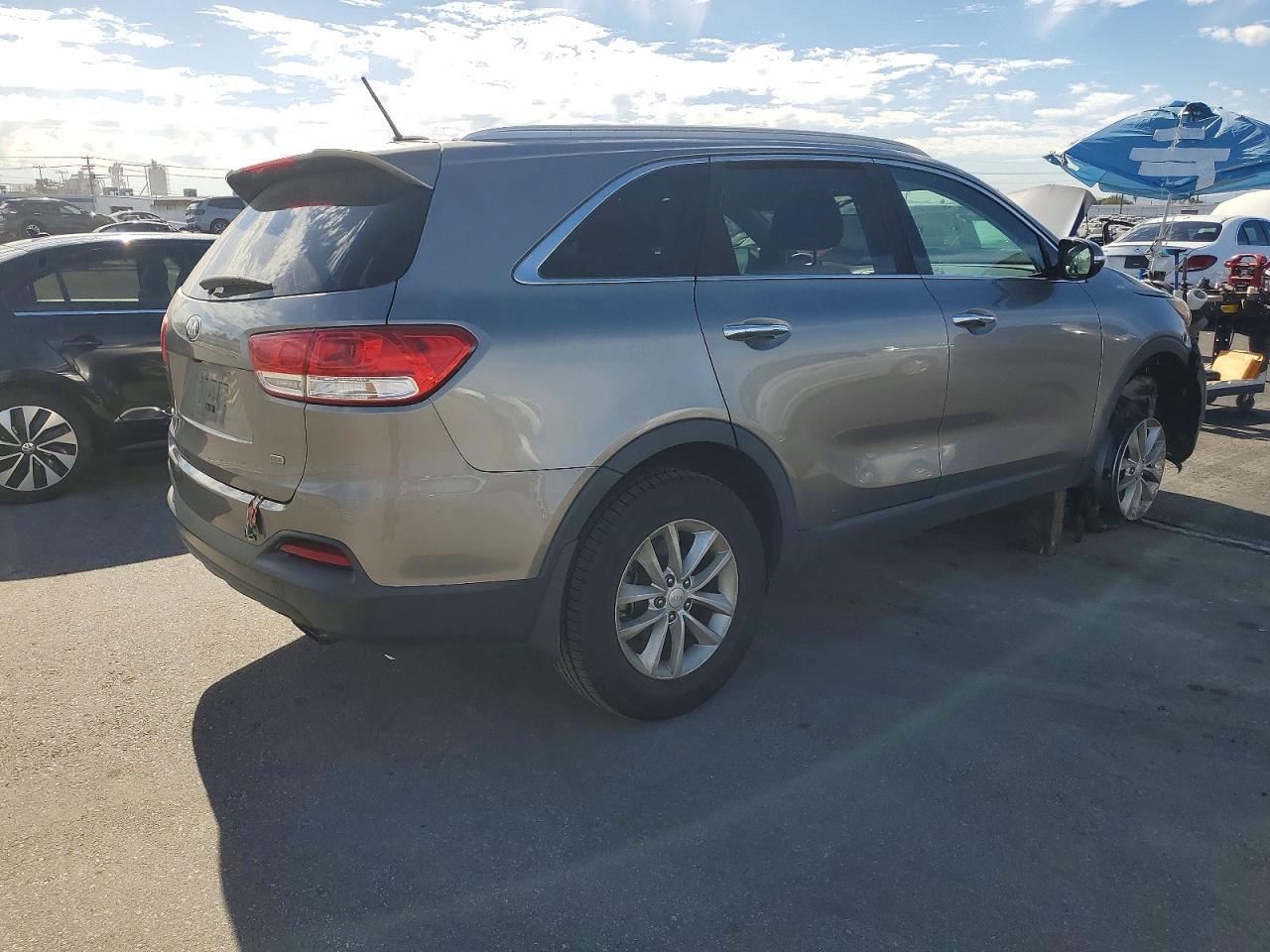 2016 Kia Sorento Lx - Фото 3