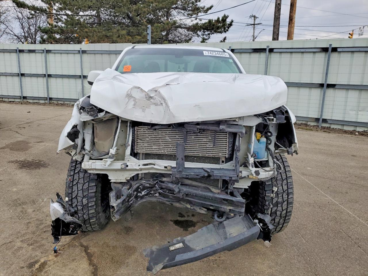 2018 Chevrolet Colorado Z71 - Image 5