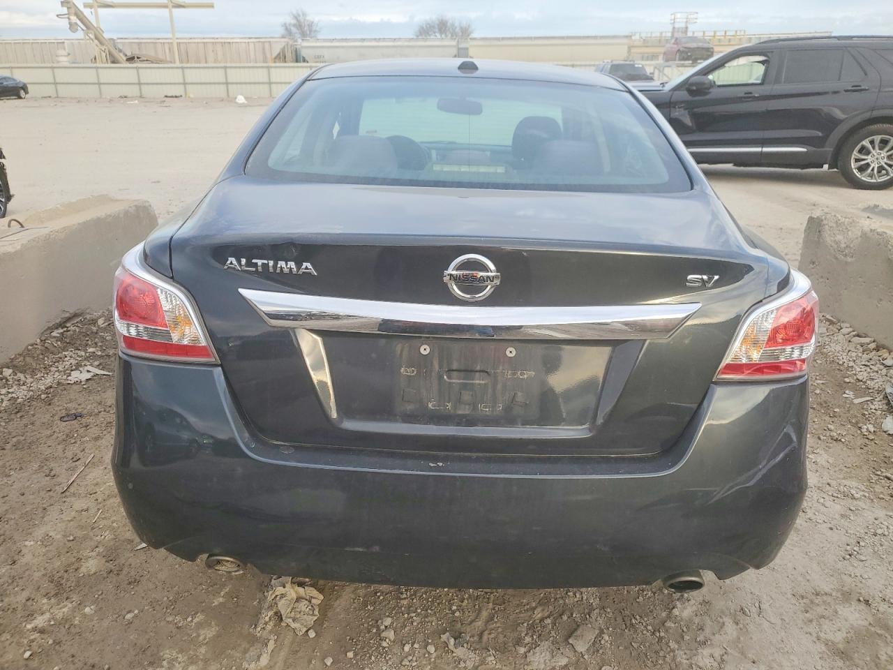 2015 Nissan Altima 2.5 - Image 6