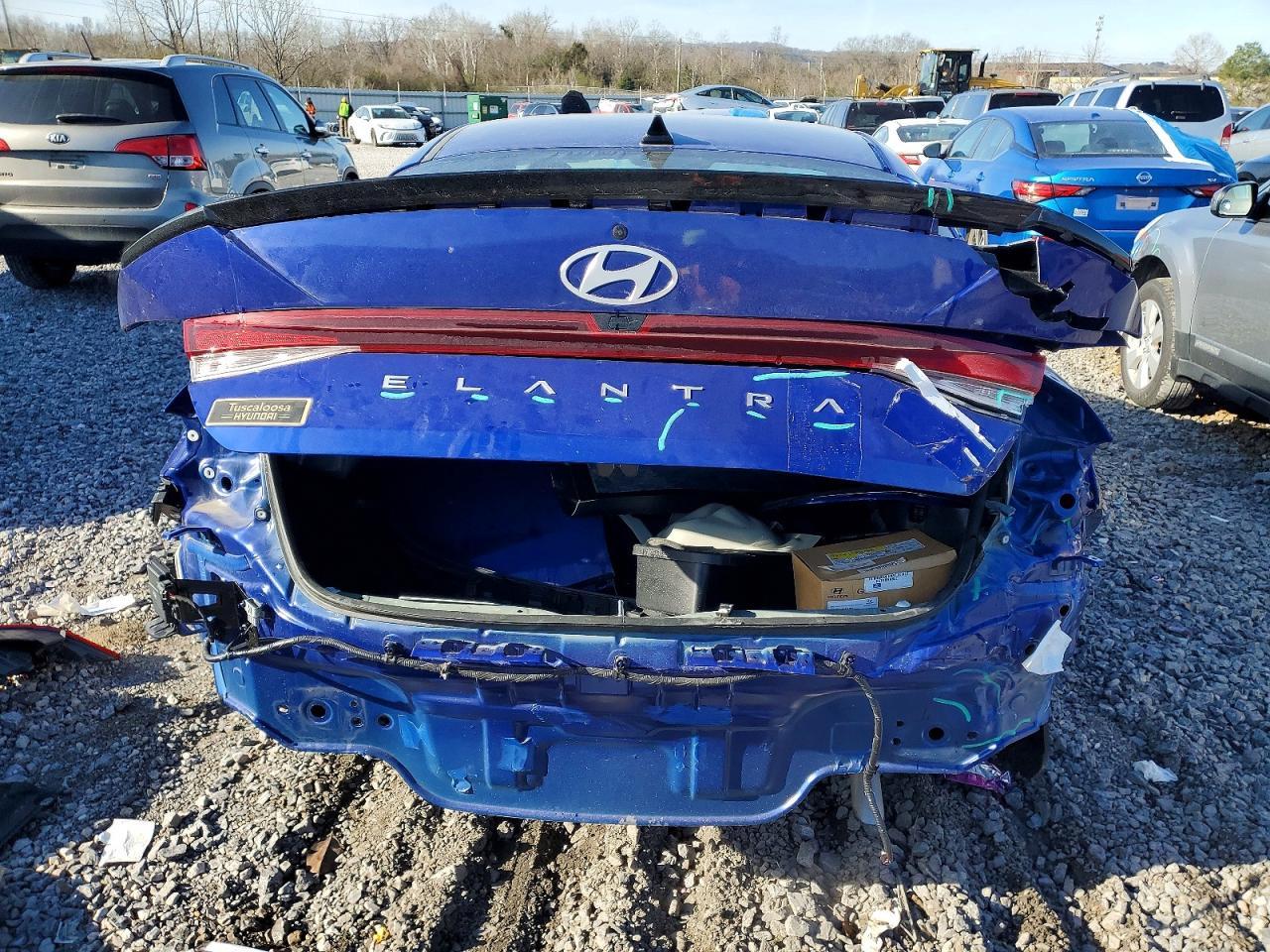 2025 Hyundai Elantra Sel Sport - Image 6