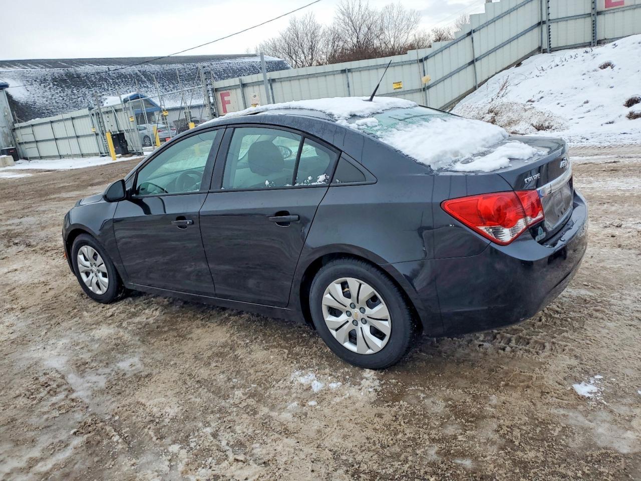 2014 Chevrolet Cruze Ls - Фото 2