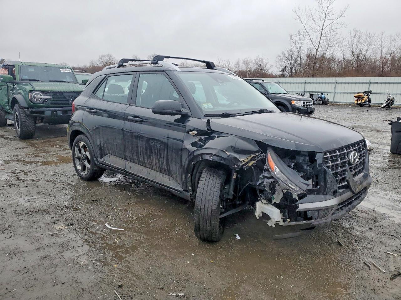 2022 Hyundai Venue Sel - Image 4